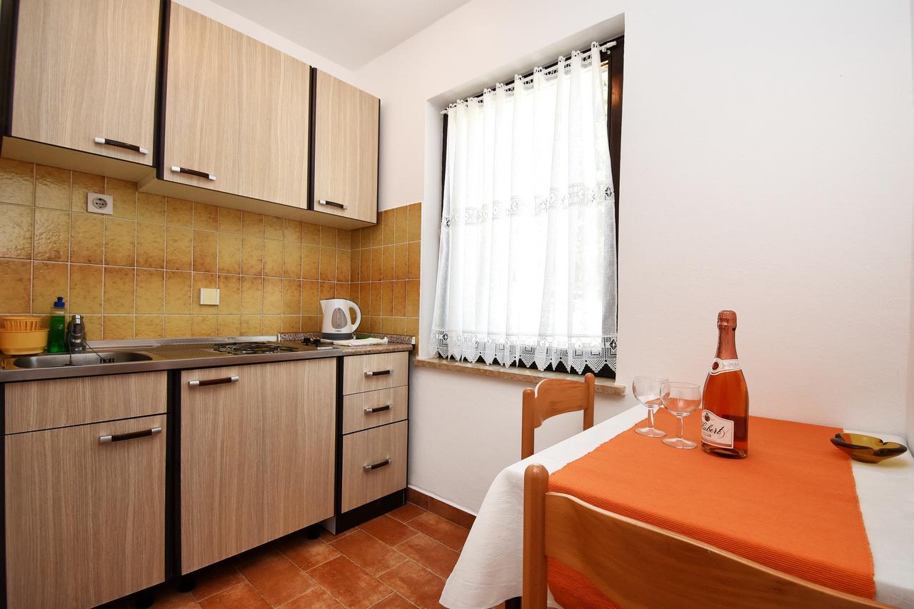 Apartment Sambris No 1 ヴルサル エクステリア 写真